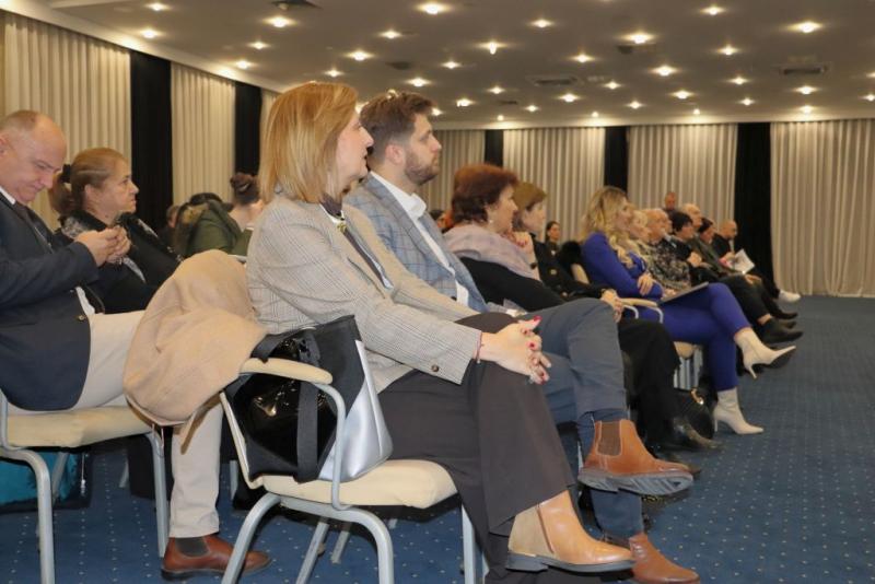 Tradicionalno obilježen 3. decembar, Međunarodni dan OSI 8