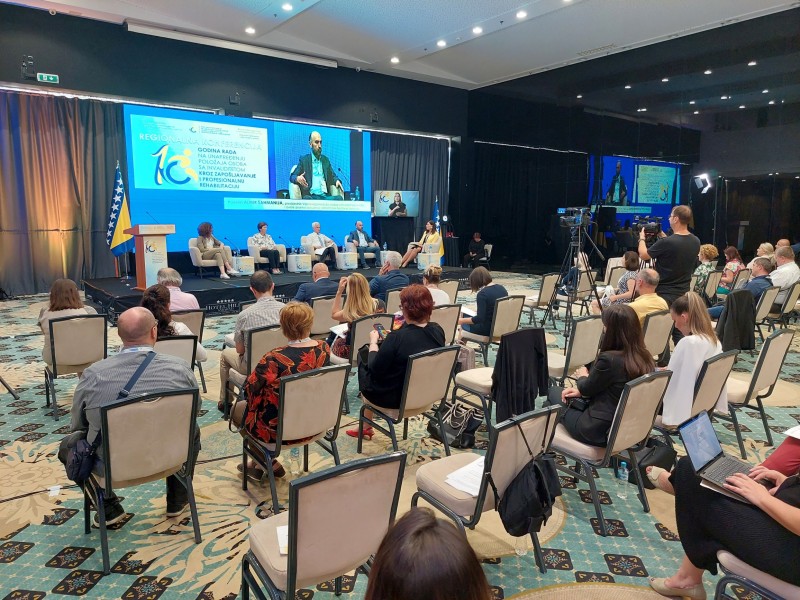 Izvršni direktor Udruženja učestvovao na konferenciji povodom 10 godina rada Fonda za profesionalnu rehabilitaciju i zapošljavanje OSI FBiH 6